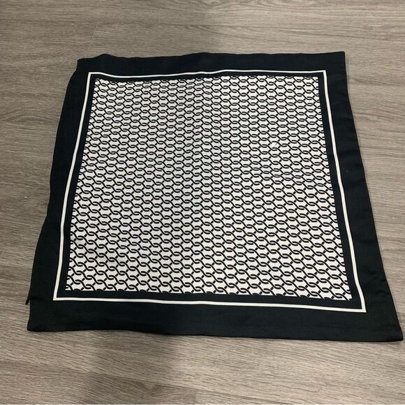 H&M Other - H&M Black and White Elegant Pillow case 19.6x19.6 inch pillowcase